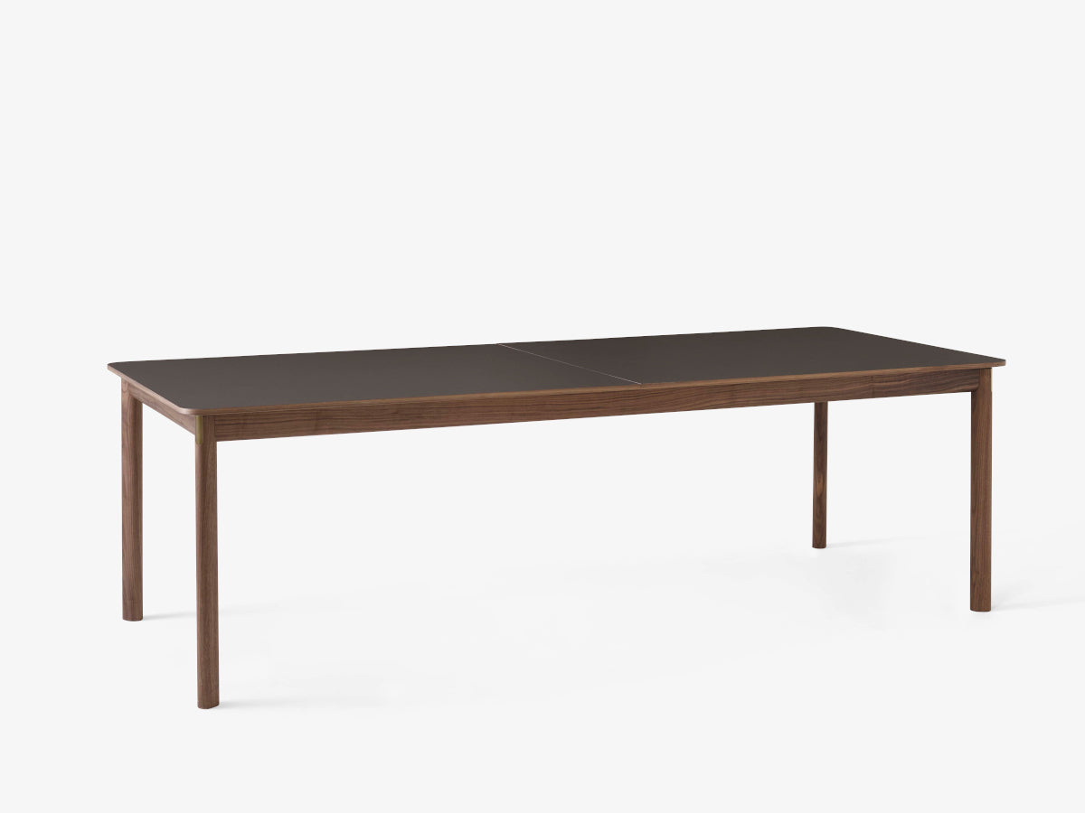 &Tradition Patch HW2 Dining Table