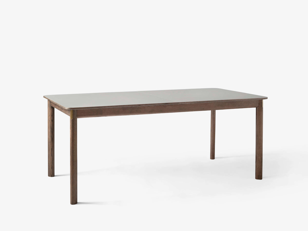 &Tradition Patch HW1 Dining Table