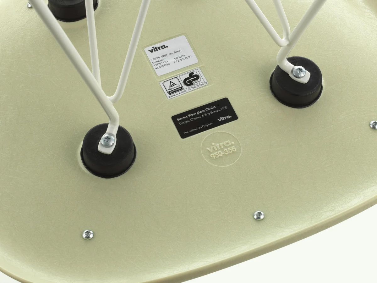 Vitra Eames Fiberglass Chair - DSR