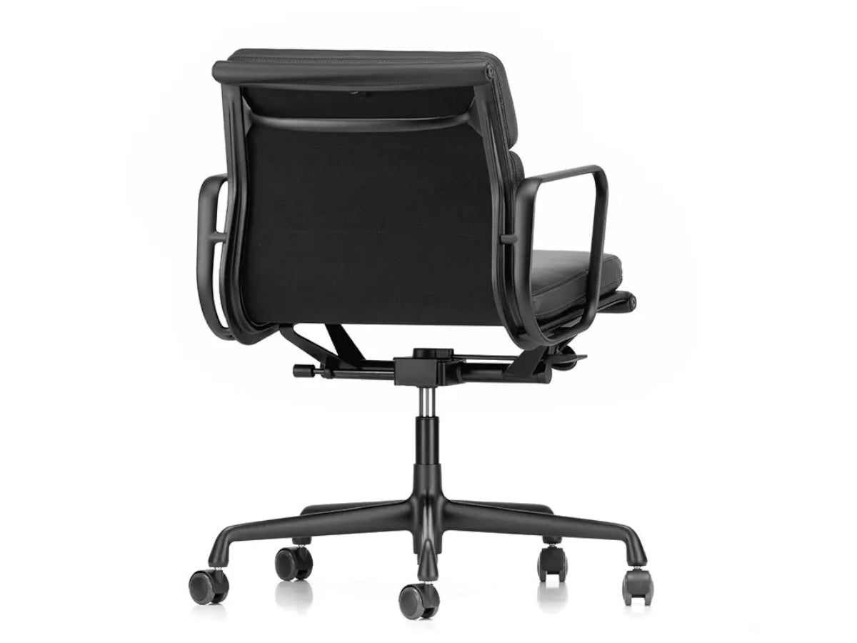 Vitra Soft Pad EA 217 Office Chair