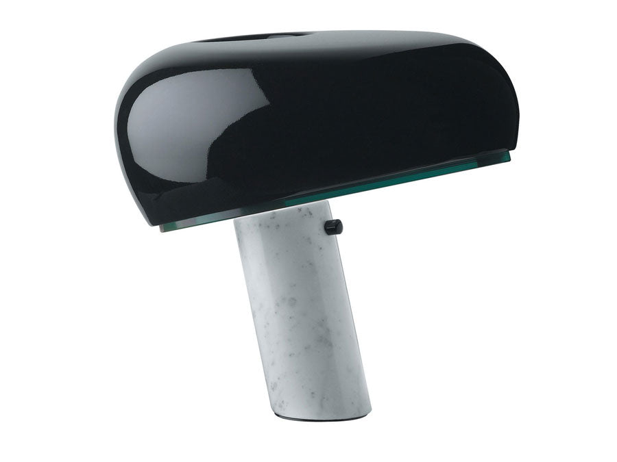 Snoopy : Lampe de table en marbre et acier – Nüspace Snoopy : Lampe de table en marbre et acier – Nüspace