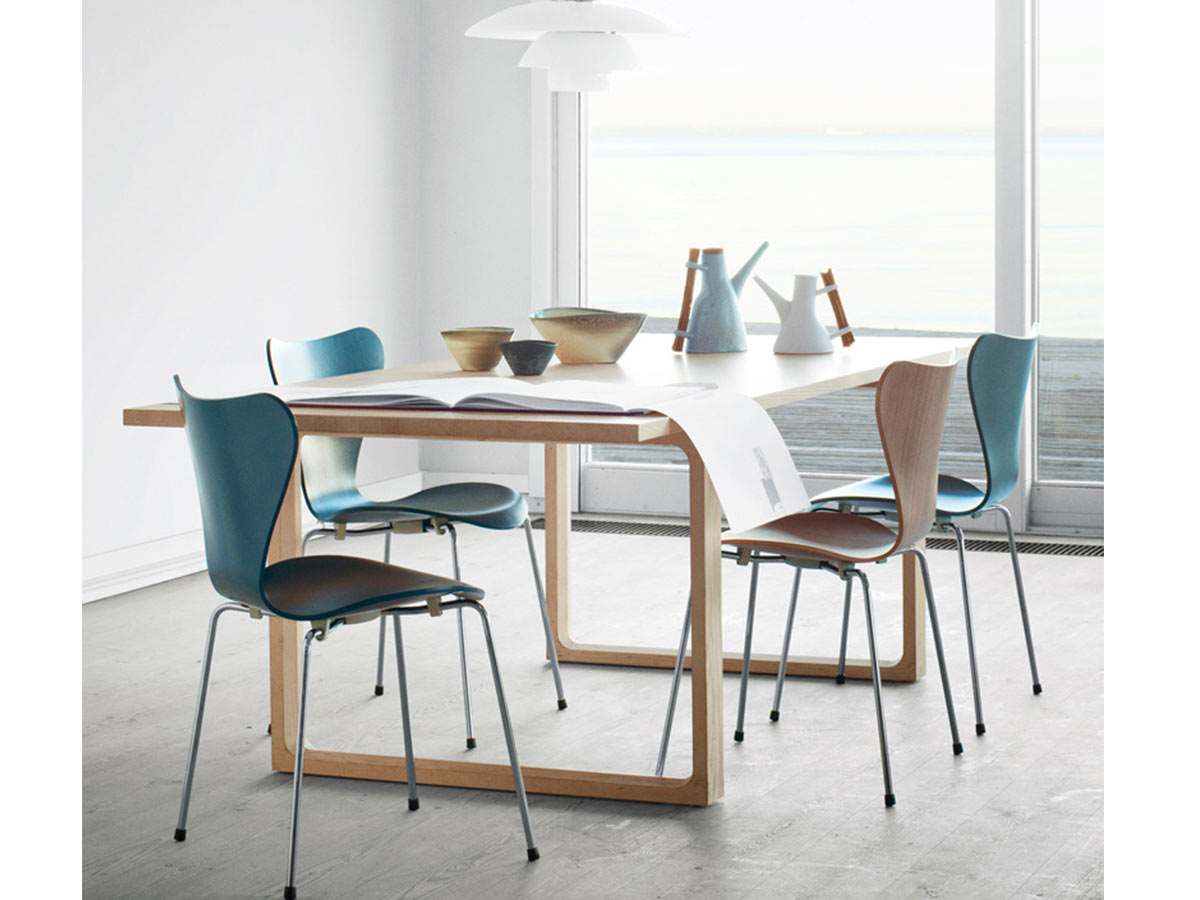 Fritz Hansen Series 7 Dining Chair - Natural Wood