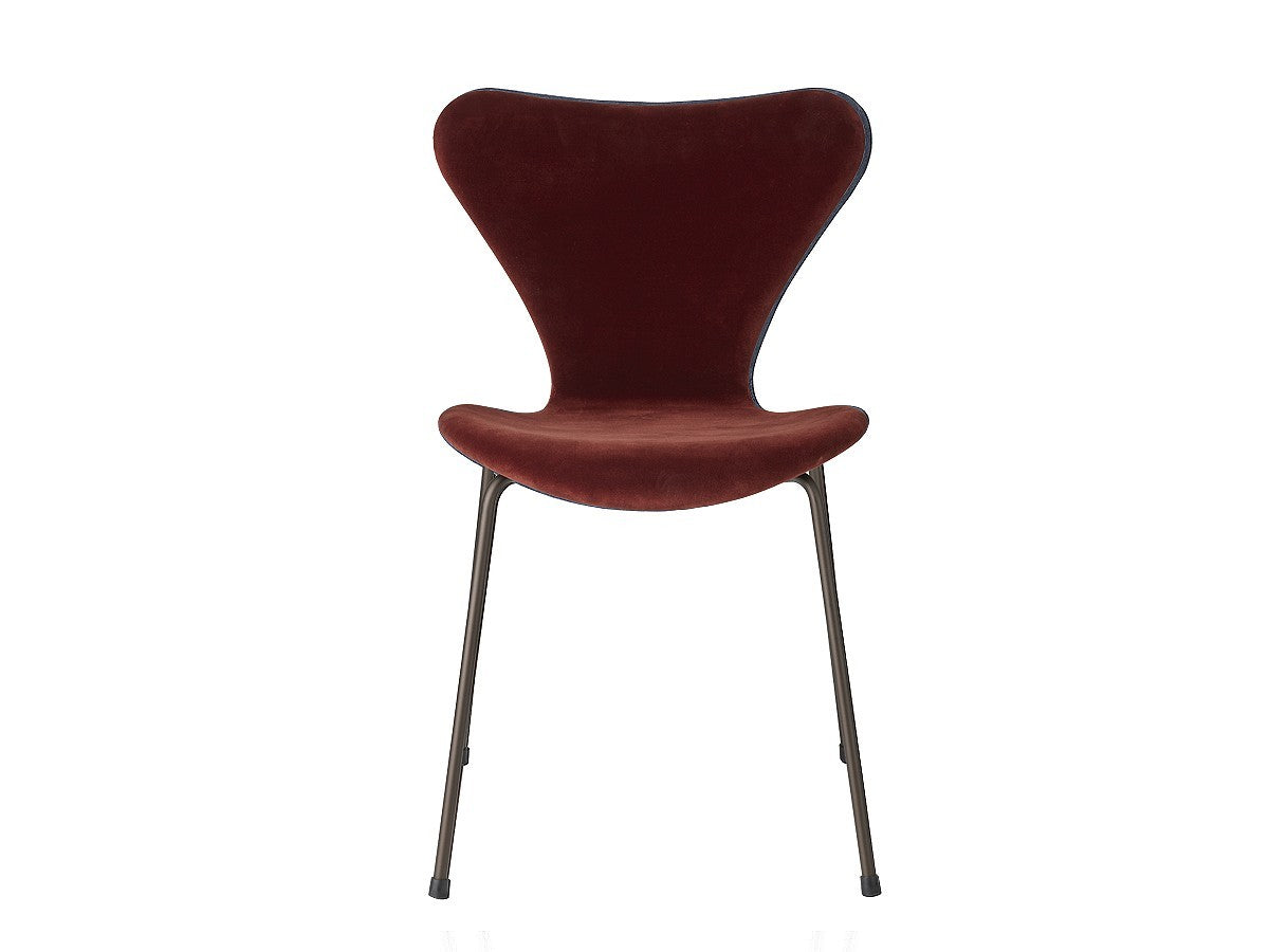 Fritz Hansen Series 7 Dining Chair - Velvet