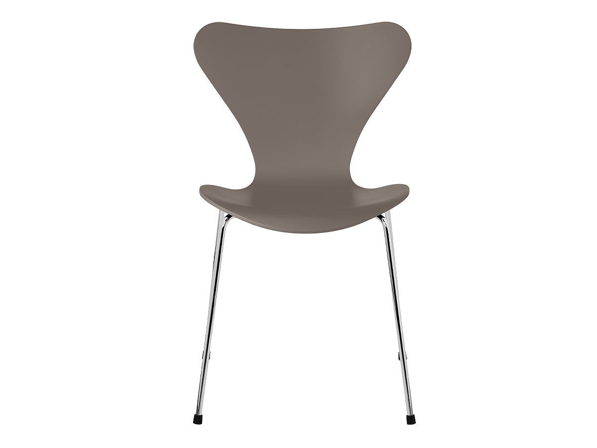 Fritz Hansen Series 7 Dining Chair - Lacquered