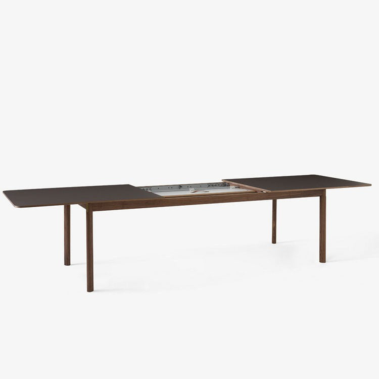 &amp;Tradition Patch HW2 Dining Table