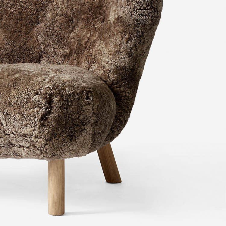 &amp;Tradition Little Petra VB1 Chair Sheepskin Sahara &amp; Footstool