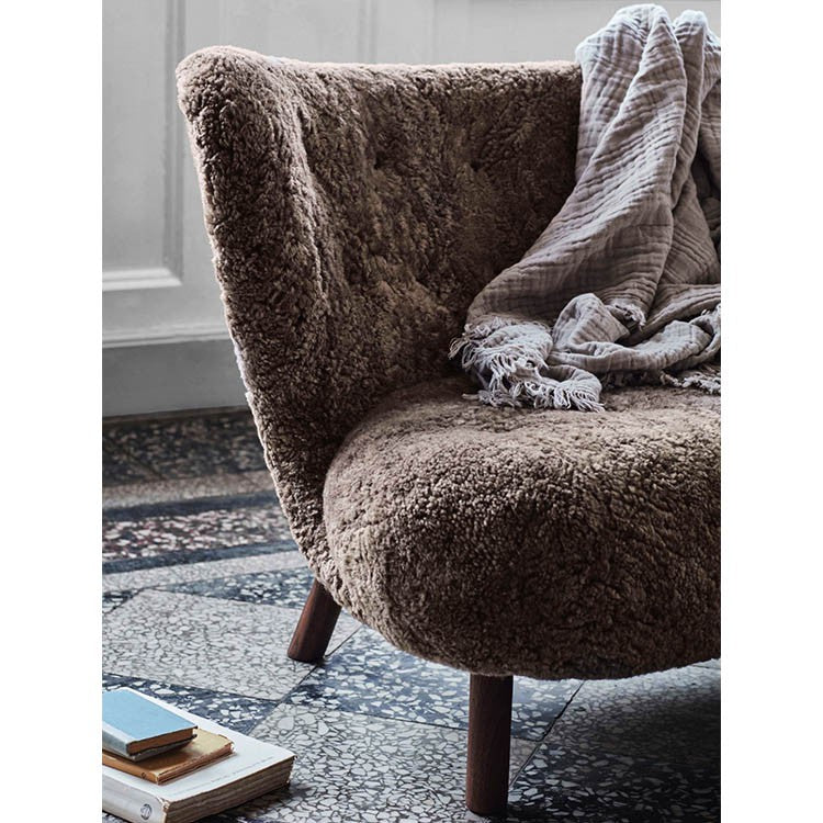 &Tradition Little Petra VB1 Chair Sheepskin Sahara