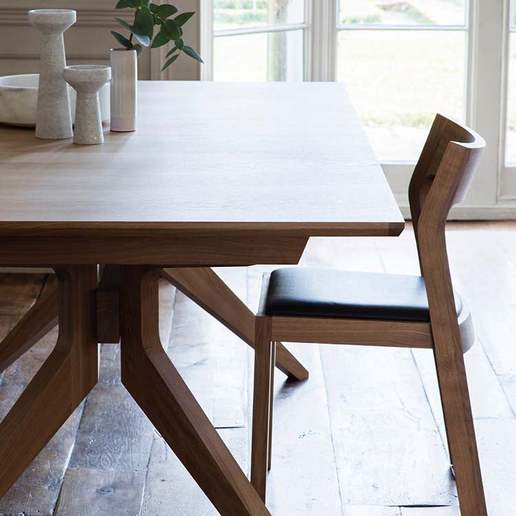 Case Cross Extendable Table