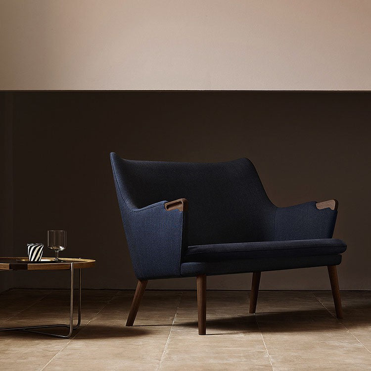 Carl Hansen CH72 Sofa