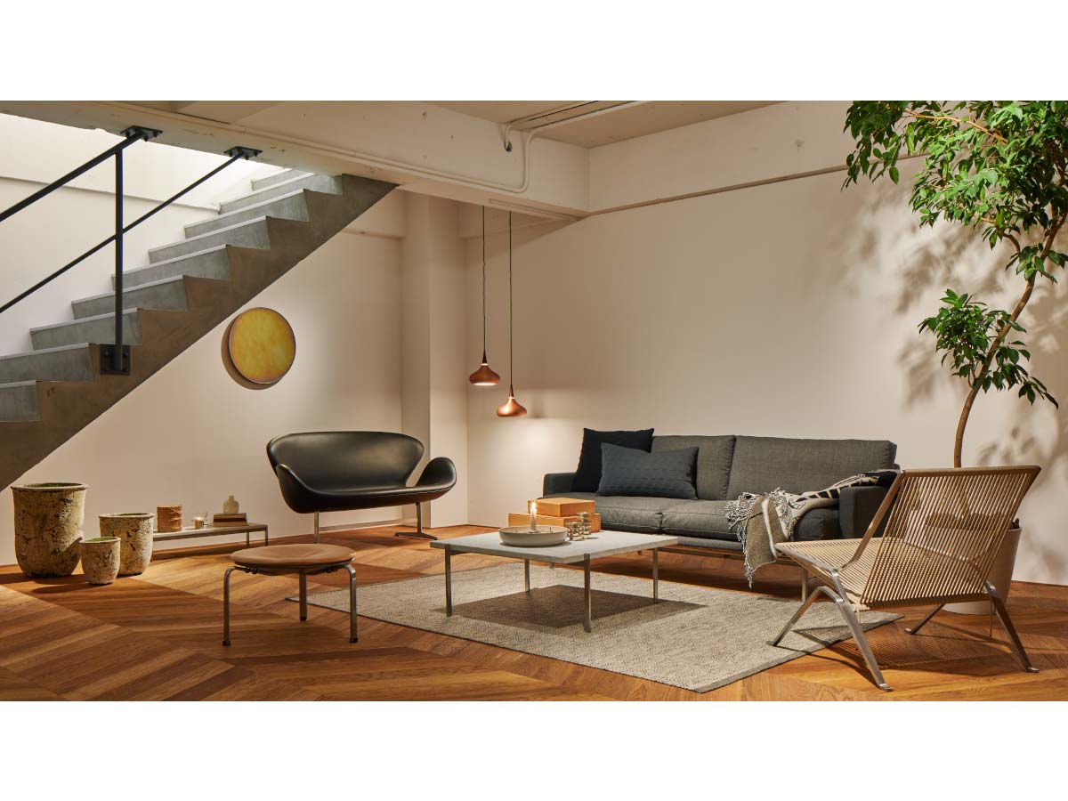 Fritz Hansen Swan Sofa - Leather | Arne Jacobsen
