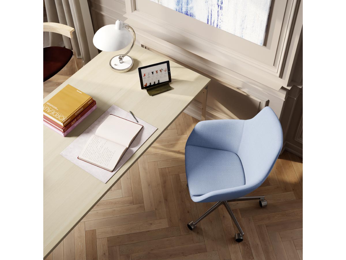 Fritz Hansen Little Giraffe Office Chair