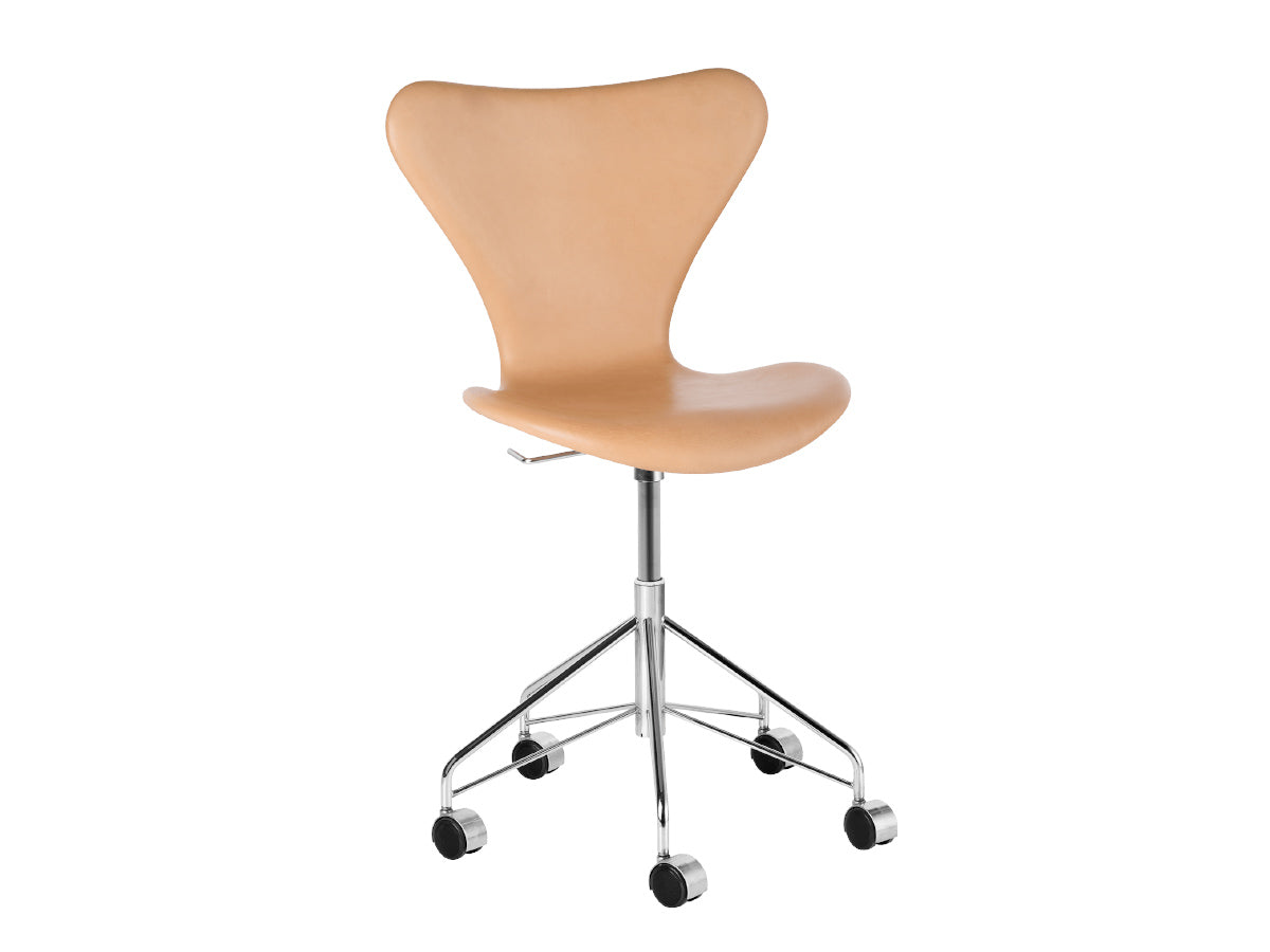 Fritz Hansen Series 7 Office Chair - Leather Fully Upholstered