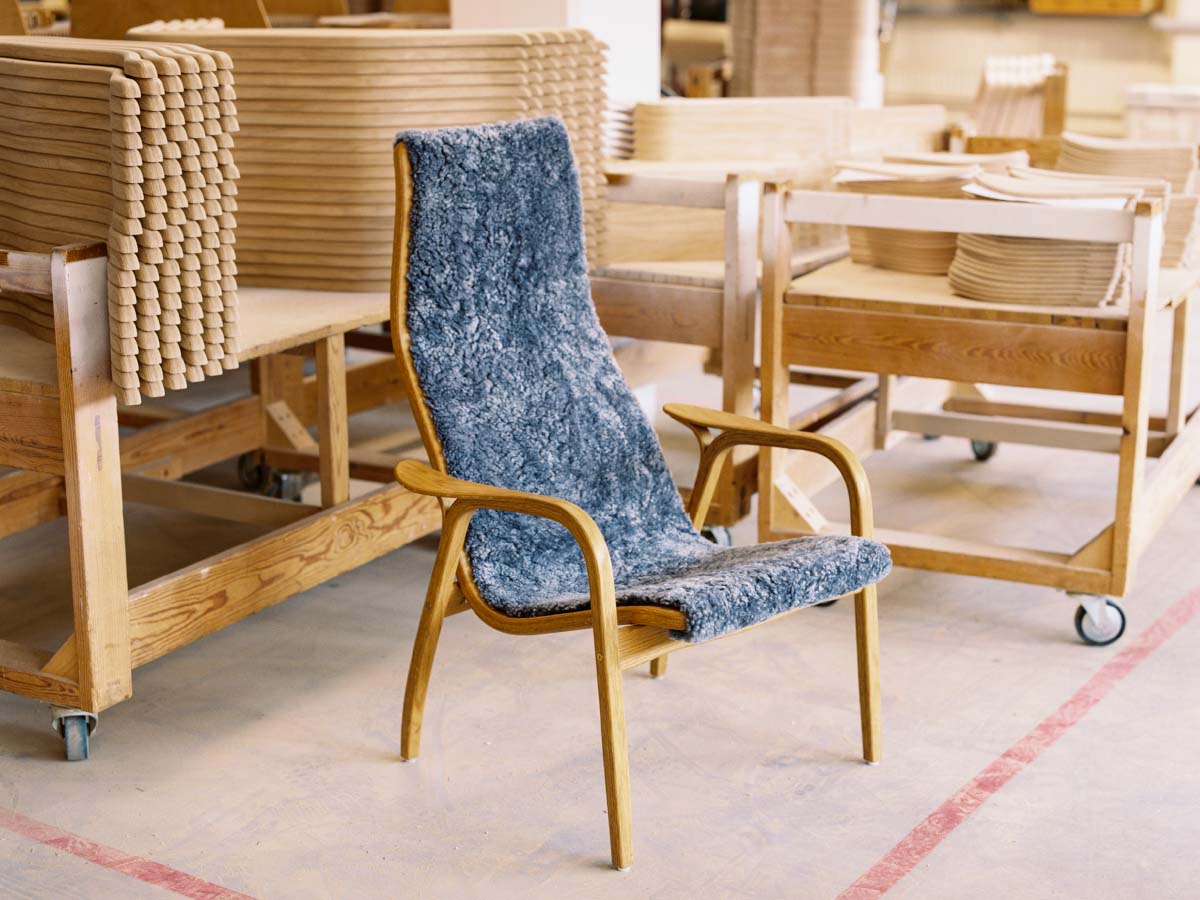 Swedese Lamino Chair & Ottoman - Sheepskin