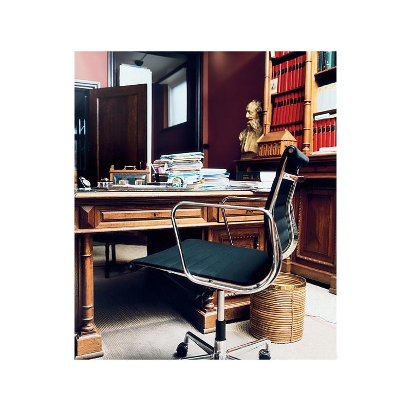 Vitra EA 117 Office Chair